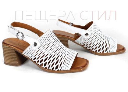 Pantofi casual dama din piele naturala cu imprimeu floral - model Luna