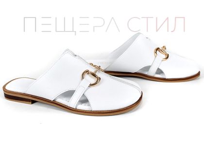 Papuci de damă Luna Piena din piele naturală albă cu accesoriu auriu