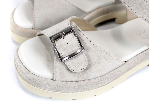 Sandale de damă Terra Vibe din piele întoarsă naturală în bej, cu catarame și platformă