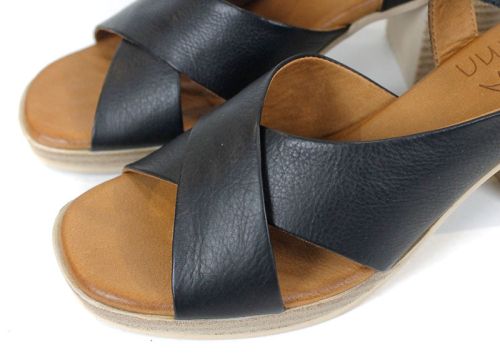 🖤 Noir Grace – Sandale damă din piele naturală în negru | Toc mediu și confort elegant