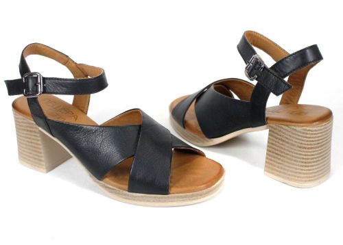 🖤 Noir Grace – Sandale damă din piele naturală în negru | Toc mediu și confort elegant