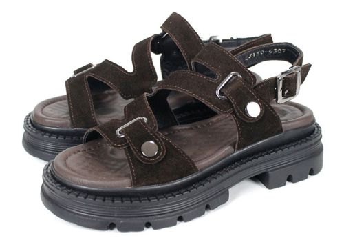 Sandale damă Terra Rise din velur natural maro închis cu branț anatomic și platformă cu talpă aderentă