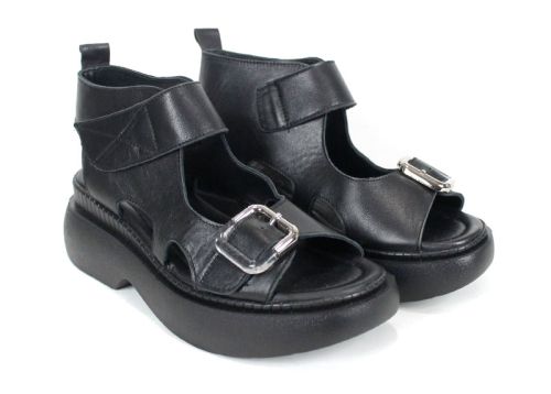 Sandale de damă Luna Forte din piele naturală, cu platformă neagră și cataramă.