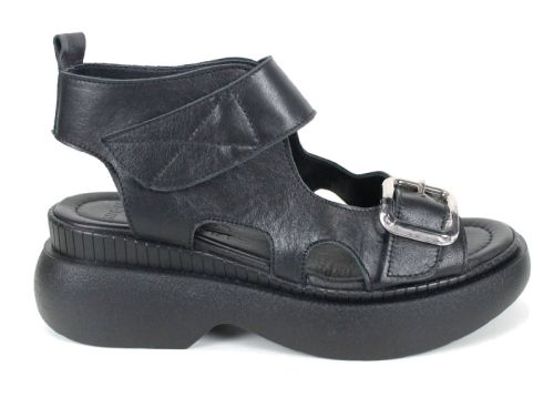 Sandale de damă Luna Forte din piele naturală, cu platformă neagră și cataramă.