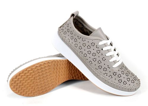 pantofi de vară Magia Fiore din piele naturală cu perforații și talpă albă flexibilă