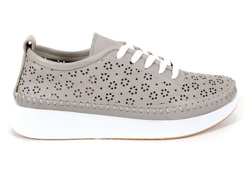 pantofi de vară Magia Fiore din piele naturală cu perforații și talpă albă flexibilă