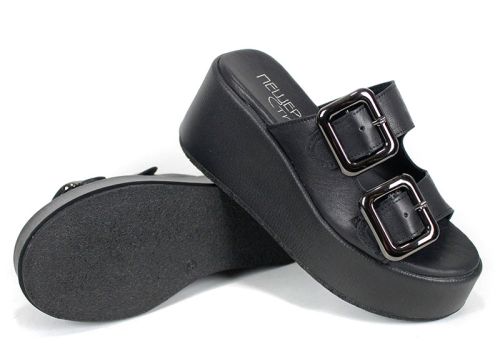 Papuci de damă negri Caffè Leggero din piele naturală cu catarame și talpă tip platformă