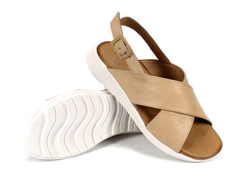 Sandale damă din piele naturală Silva Chiara – culoare cappuccino, cu talpă joasă albă și curea reglabilă