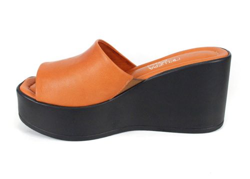 saboți damă Magia Notturna cărămiziu-maro piele naturală cu platformă neagră