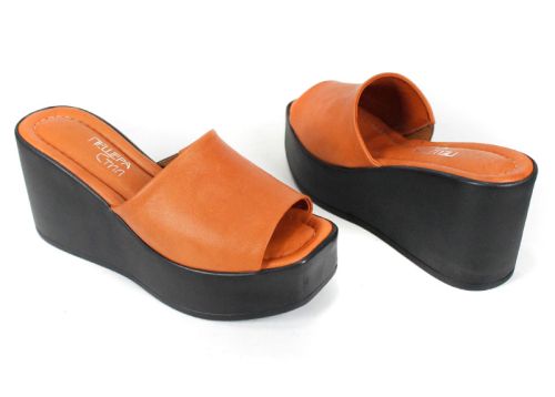 saboți damă Magia Notturna cărămiziu-maro piele naturală cu platformă neagră