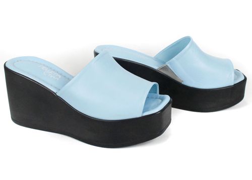 Saboți de damă Magia Notturna din piele naturală bleu cu platformă înaltă neagră