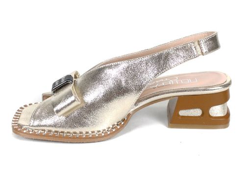 Sandale damă aurii din piele naturală Lucia Forte, cu toc jos și fundă decorativă