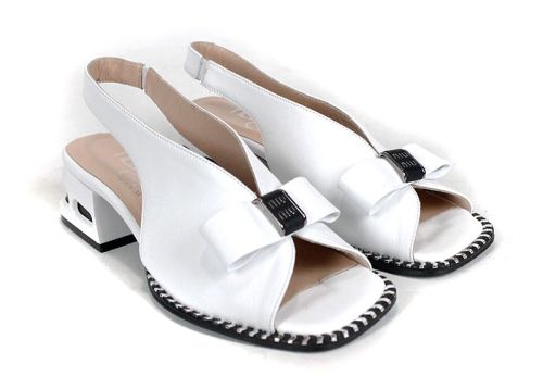 sandale albe Lucia Forte din piele naturală cu fundiță și toc modern