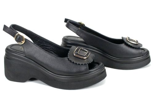 Sandale damă Velura Alto din piele naturală neagră cu platformă și accesoriu decorativ