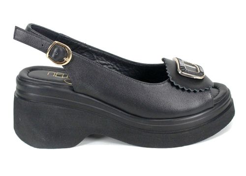 Sandale damă Velura Alto din piele naturală neagră cu platformă și accesoriu decorativ