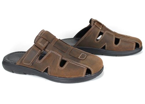 Papuci barbatesti cu varf inchis de culoare maro - confort si calitate - model Boris