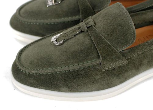 Mistica – mocasini damă din piele întoarsă kaki cu talpă flexibilă și branț din piele naturală