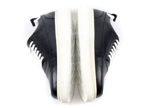 Pantofi sport pentru bărbați din piele naturală de culoare neagră - Model Rocky.