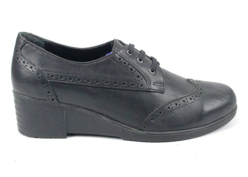 Mocasini pentru femei în negru - Model Carla.