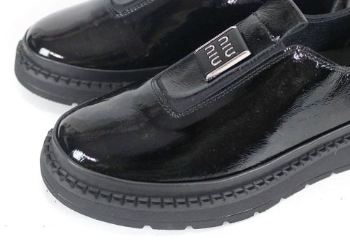 pantofi damă din lac natural negru cu elastic – Eleganza Notte