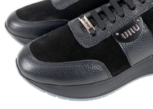 Pantofi sport damă Bruna Forte – piele naturală și velur, negri, cu talpă flexibilă.