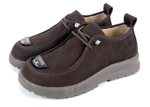 Pantofi damă Linea Libera din nabuc natural, maro închis, cu șireturi elastice și talpă din cauciuc.