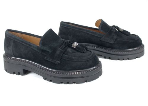 Loafers damă Noir Tassel din velur natural negru cu ciucuri decorativi și talpă robustă modernă.