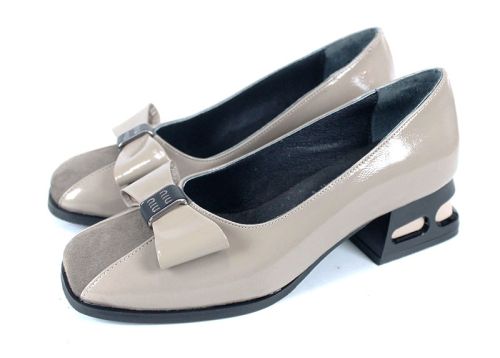 Pantofi damă Eleganza Viva din lac natural și velur cu fundiță și toc jos elegant.