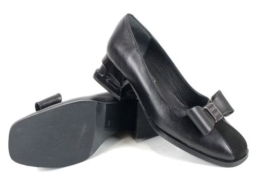 Pantofi damă Eleganza Viva Black Edition din piele naturală și velur negru cu fundiță și toc jos elegant.