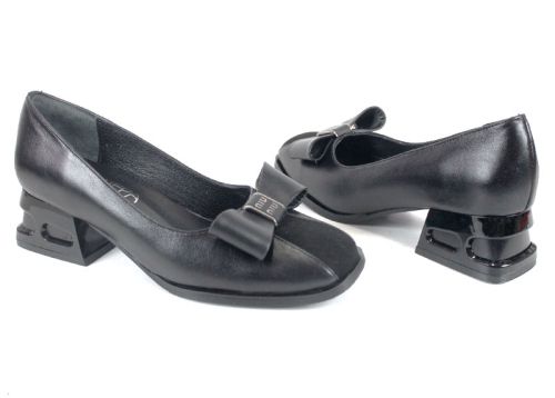 Pantofi damă Eleganza Viva Black Edition din piele naturală și velur negru cu fundiță și toc jos elegant.