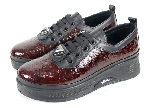 Pantofi damă Scala Moda bordo – model fashion din lac presat și piele naturală, cu platformă și detaliu metalic