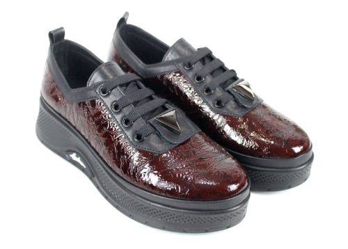 Pantofi damă Scala Moda bordo – model fashion din lac presat și piele naturală, cu platformă și detaliu metalic