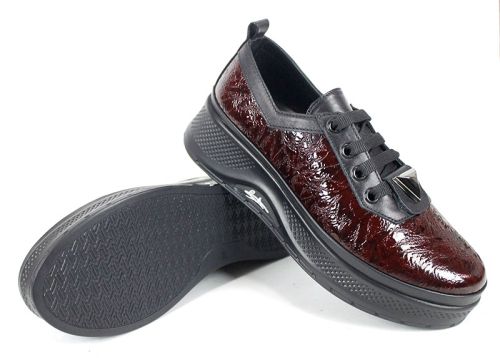 Pantofi damă Scala Moda bordo – model fashion din lac presat și piele naturală, cu platformă și detaliu metalic