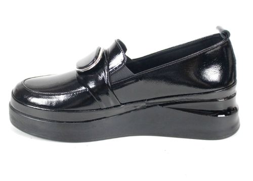 Pantofi damă Lucente Nero din lac natural negru cu platformă joasă