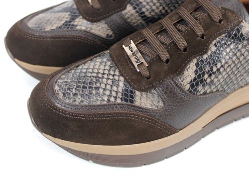 Pantofi sport dama Elea din piele întoarsă maro și imprimeu șarpe