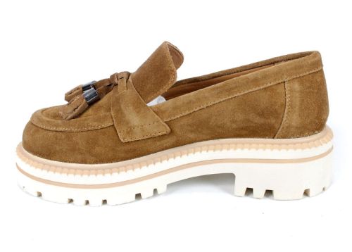 loafers damă din velur natural culoare scorțișoară cu talpă bej deschis cusută și ciucuri decorativi cu detalii metalice
