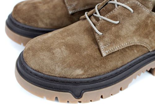 pantofi damă din velur natural culoare scorțișoară cu talpă masivă cusută bicoloră și branț din piele naturală