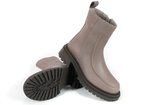 Botine damă Luce Velluto din piele naturală vizon, cu interior din pluș, talpă groasă de iarnă și design modern inspirat de mocasin.