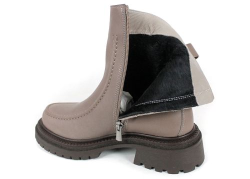 Botine damă Luce Velluto din piele naturală vizon, cu interior din pluș, talpă groasă de iarnă și design modern inspirat de mocasin.