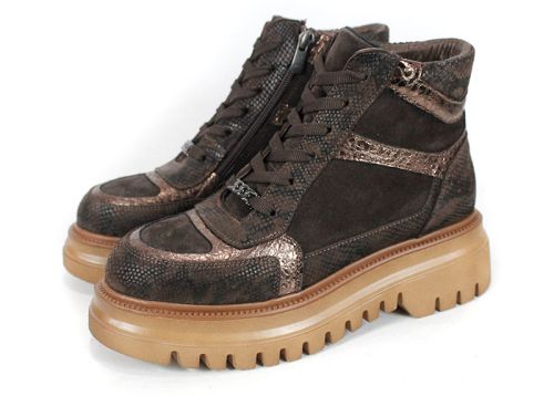 Botine sport damă Bronza Forte din piele naturală și piele întoarsă în nuanțe de maro, cu detalii bronz și talpă înaltă.