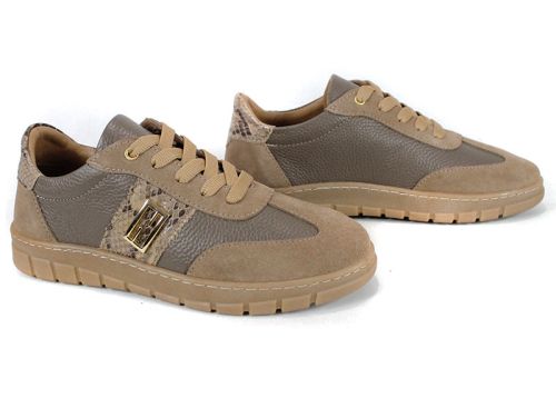 Pantofi sport damă Luce Antica din piele naturală și piele întoarsă, cu detaliu șarpe și accesoriu auriu, talpă cusută din cauciuc și interior din piele.