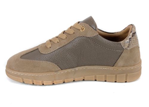 Pantofi sport damă Luce Antica din piele naturală și piele întoarsă, cu detaliu șarpe și accesoriu auriu, talpă cusută din cauciuc și interior din piele.