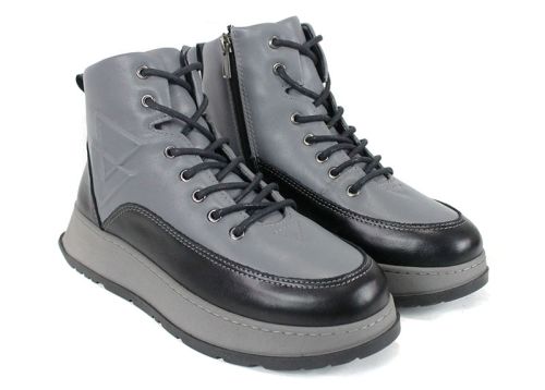 Ghete sport damă Linea Nova din piele naturală, combinație gri-negru, cu talpă înaltă și fermoar lateral, interior călduros.