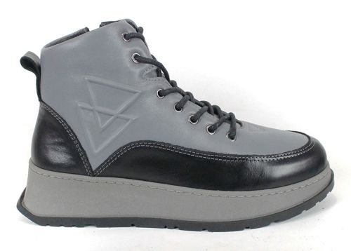 Ghete sport damă Linea Nova din piele naturală, combinație gri-negru, cu talpă înaltă și fermoar lateral, interior călduros.