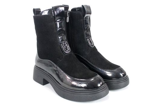 ghete de damă Velura Nera din piele naturală velur și lac negru, cu elastic frontal și fermoar lateral