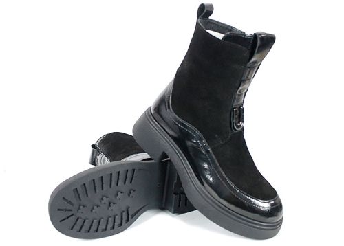 ghete de damă Velura Nera din piele naturală velur și lac negru, cu elastic frontal și fermoar lateral