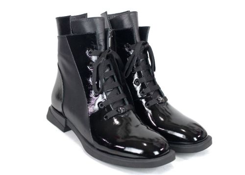 Ghete damă Luna Elegante – piele naturală lac, negre, șiret și fermoar