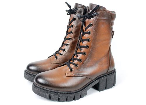 Ghete damă Linea Ombra din piele naturală – maro deschis, efect antichizat | Peshtera Stil