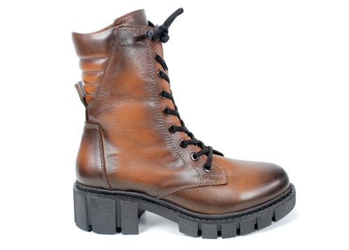 Ghete damă Linea Ombra din piele naturală – maro deschis, efect antichizat | Peshtera Stil