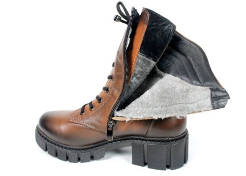 Ghete damă Linea Ombra din piele naturală – maro deschis, efect antichizat | Peshtera Stil